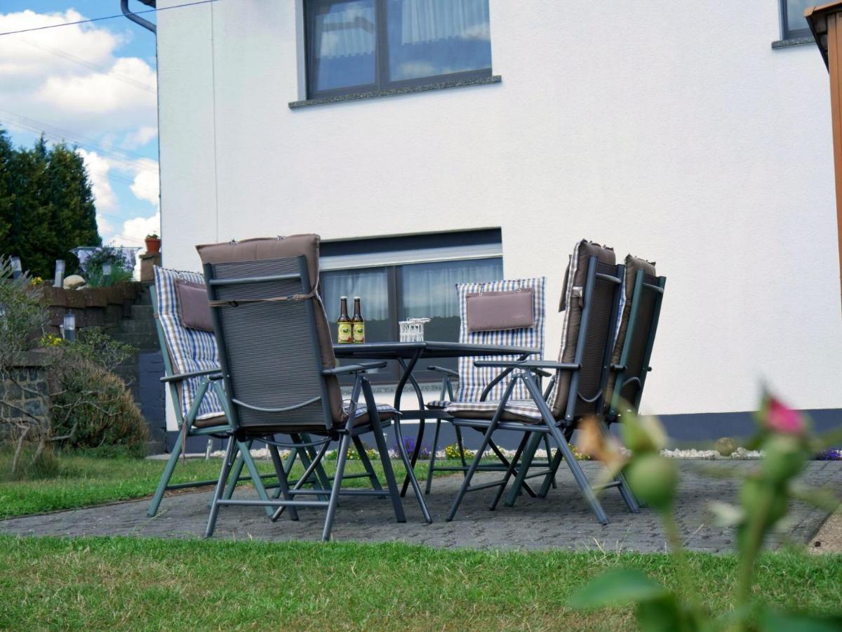 Beautiful Holiday Home Ideal For Hikers Kleinlangenfeld ภายนอก รูปภาพ