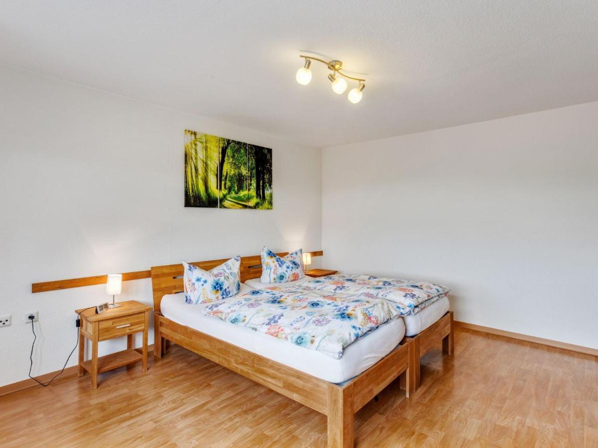 Beautiful Holiday Home Ideal For Hikers Kleinlangenfeld ภายนอก รูปภาพ