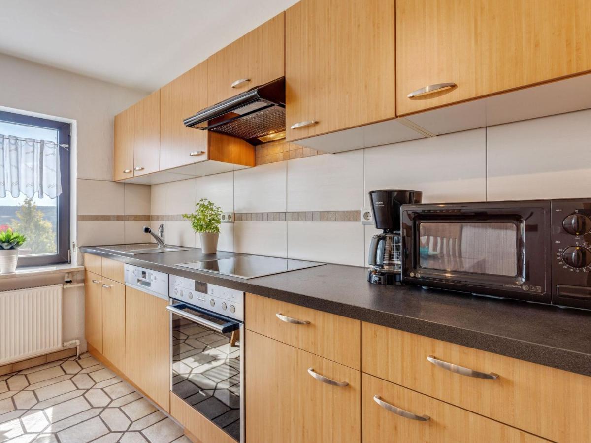 Beautiful Holiday Home Ideal For Hikers Kleinlangenfeld ภายนอก รูปภาพ