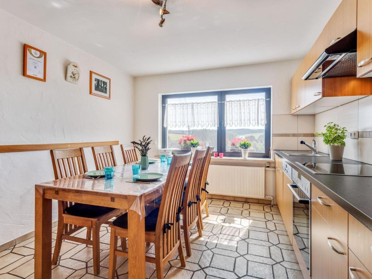 Beautiful Holiday Home Ideal For Hikers Kleinlangenfeld ภายนอก รูปภาพ