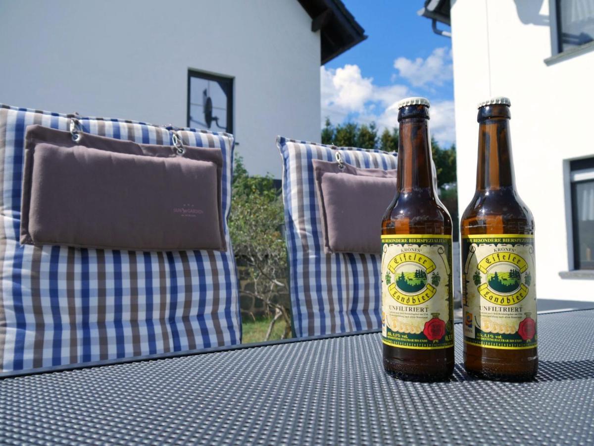 Beautiful Holiday Home Ideal For Hikers Kleinlangenfeld ภายนอก รูปภาพ